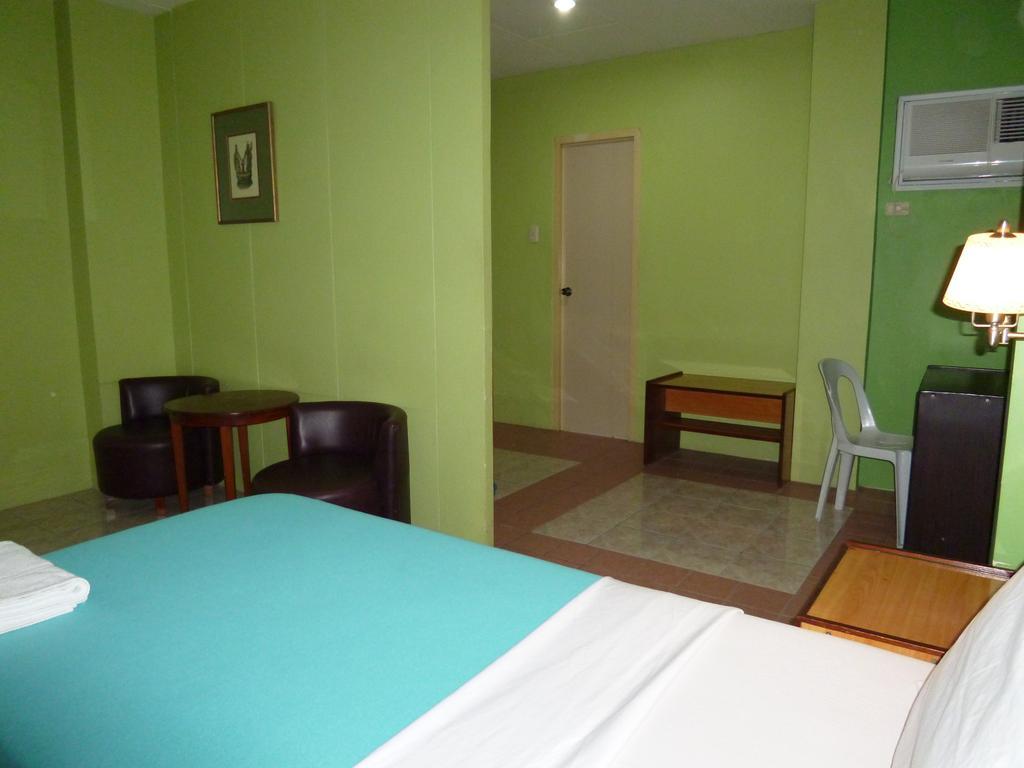 Sequoia Inn Davao City Szoba fotó